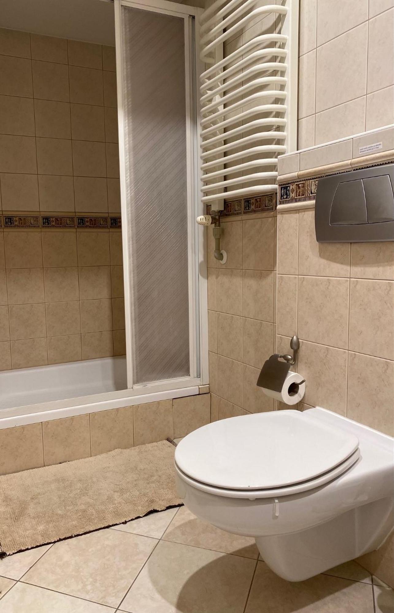 Apartament Plac Moniuszki 11 Kielce Zewnętrze zdjęcie